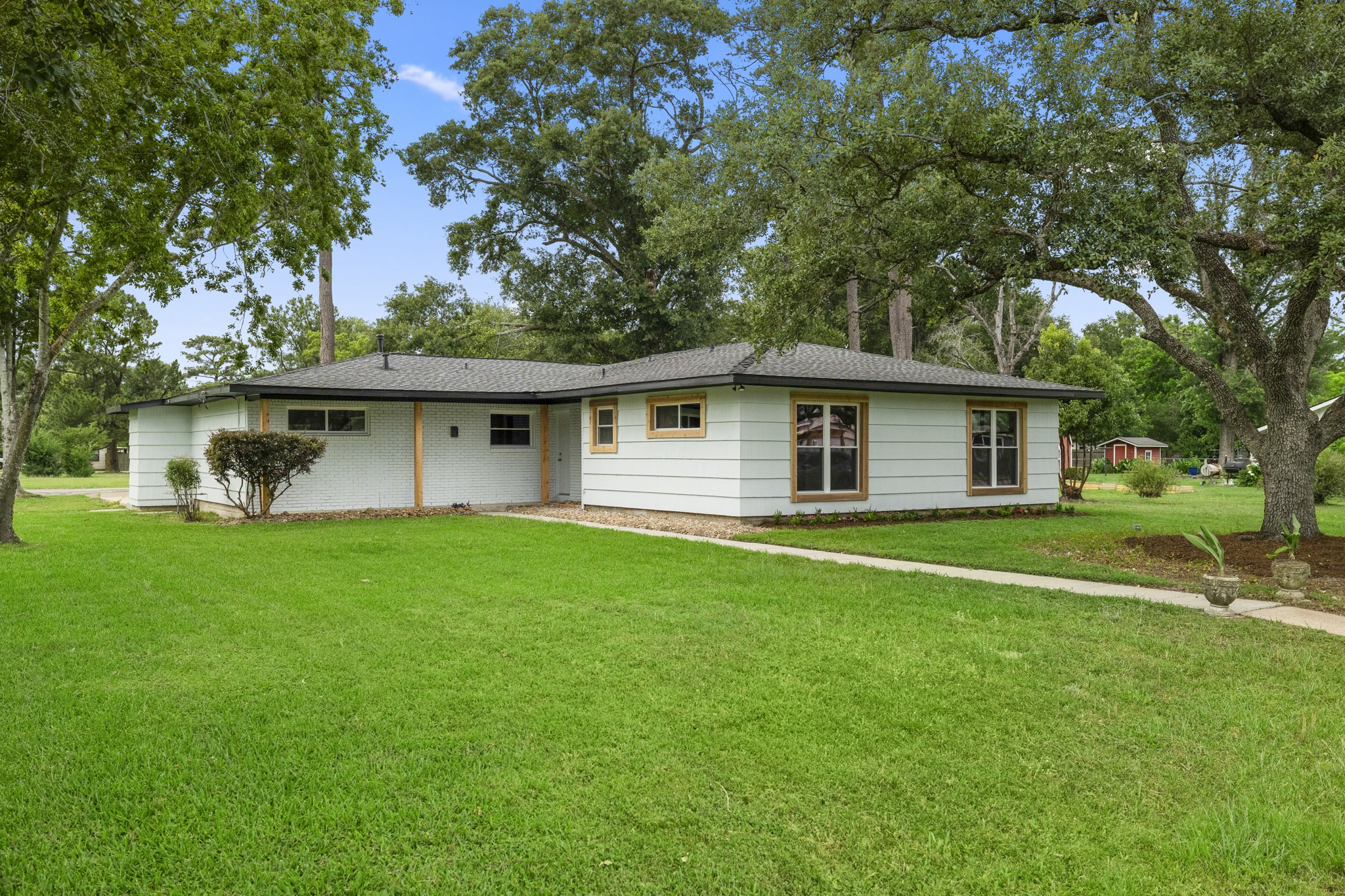606 Clayton Street Tomball TX 77375