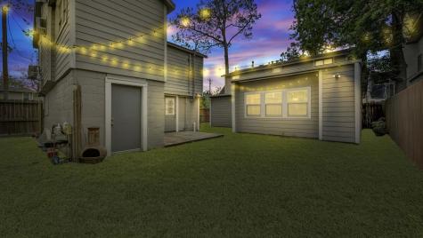 1005 Fairbanks Street Houston TX 77009