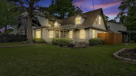 1005 Fairbanks Street Houston TX 77009