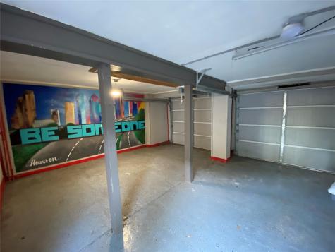 1005 Fairbanks Street Houston TX 77009