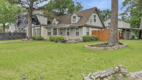 1005 Fairbanks Street Houston TX 77009