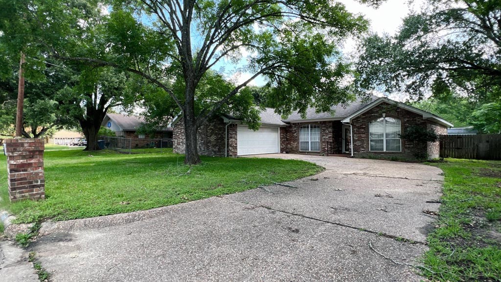 903 W Milroy Street Navasota TX 77868