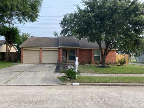 3359 Creek Grove Drive Houston TX 77066