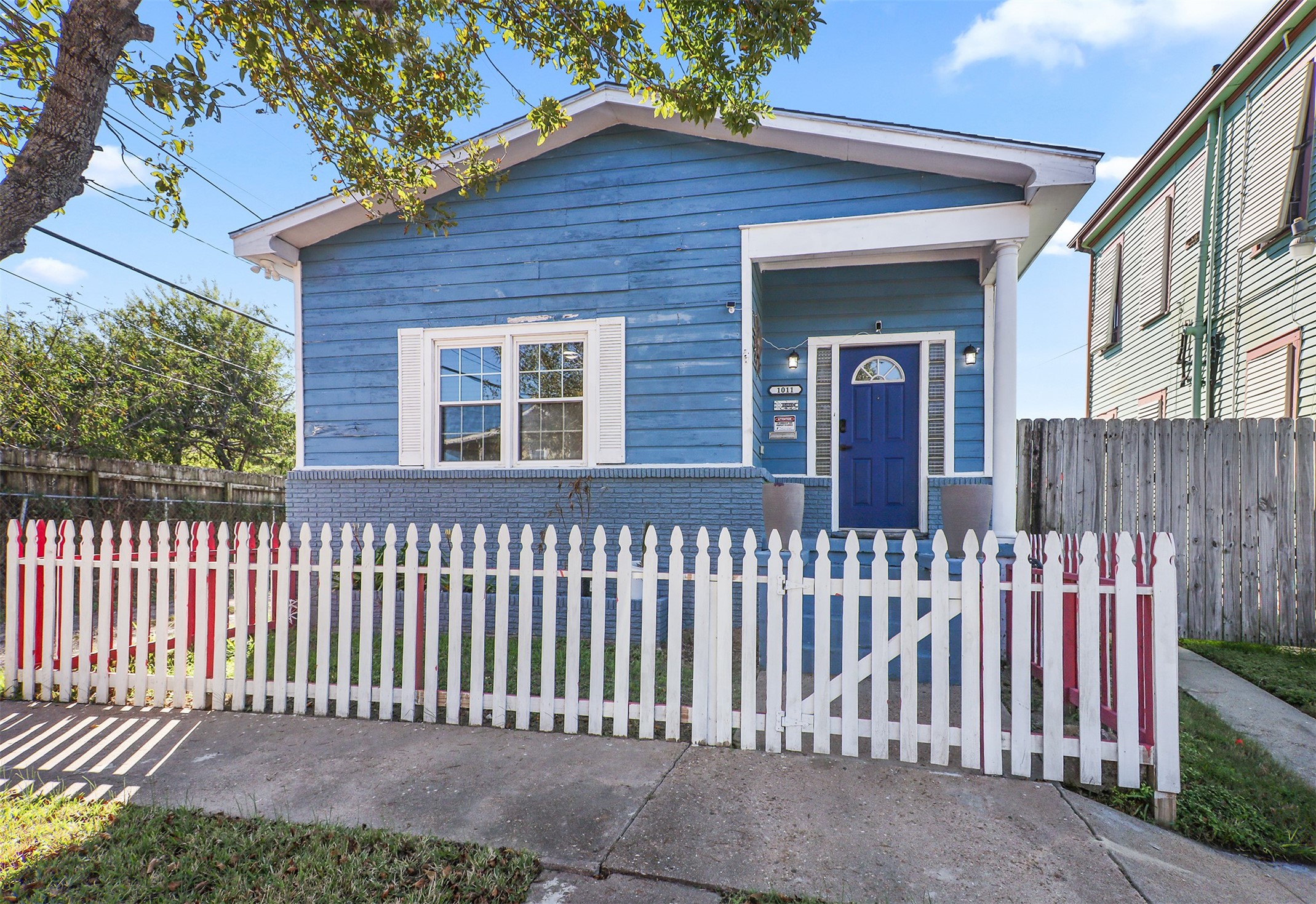 1011 44th Street Galveston TX 77550