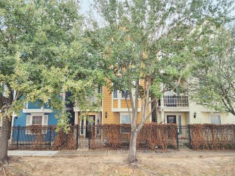 219 W 27th Street B Houston TX 77008