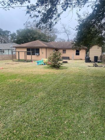1117 Dyson Road West Columbia TX 77486