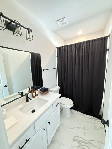 5527 Denmark Street B Houston TX 77028