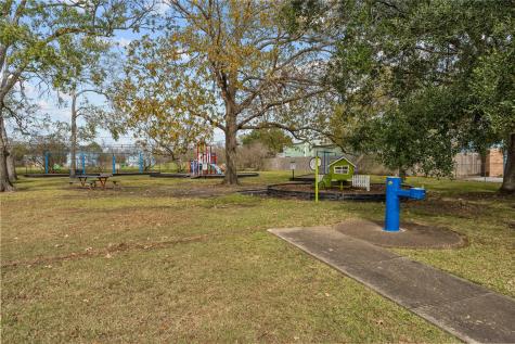 421 Hickory Ridge Drive El Lago TX 77586
