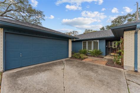 421 Hickory Ridge Drive El Lago TX 77586