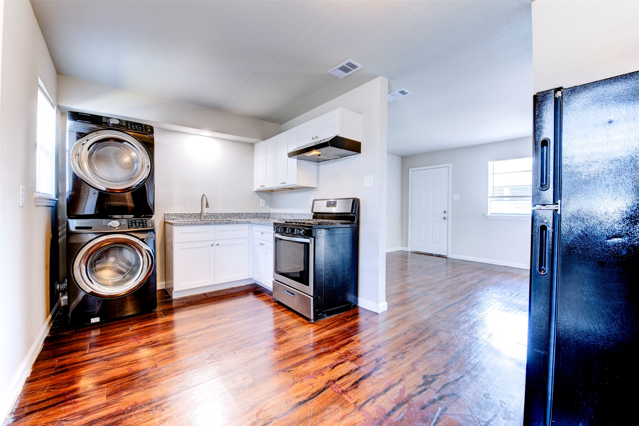 5525 Cavalcade Street Houston TX 77026