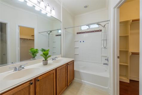 7143 Sun Village Drive Houston TX 77083