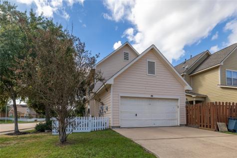 7143 Sun Village Drive Houston TX 77083