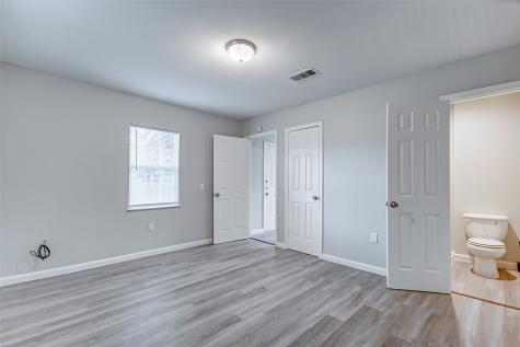 4624 Kingsbury Street Houston TX 77021