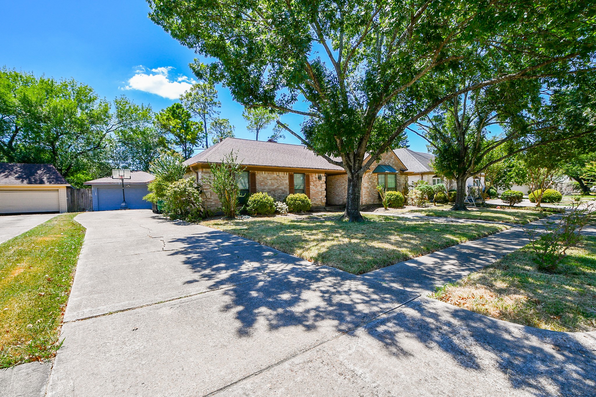 7515 Coachwood Drive Houston TX 77071