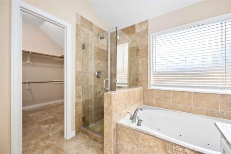 3317 Lakeway Lane Pearland TX 77584