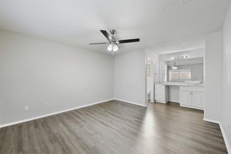 2822 Forest Point Drive League City TX 77573