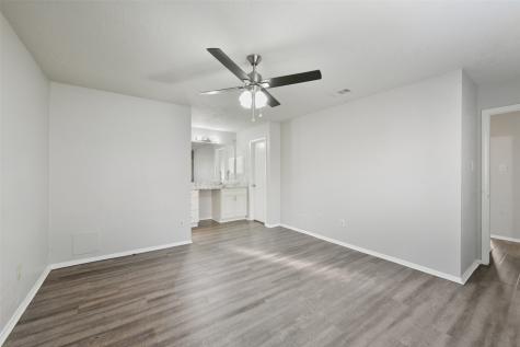 2822 Forest Point Drive League City TX 77573