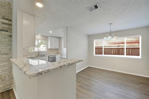 2822 Forest Point Drive League City TX 77573