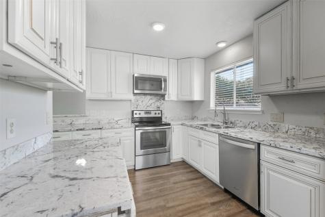 2822 Forest Point Drive League City TX 77573