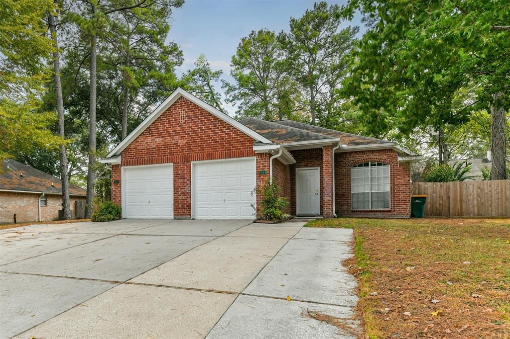 1744 Hazelwood Street Conroe TX 77301