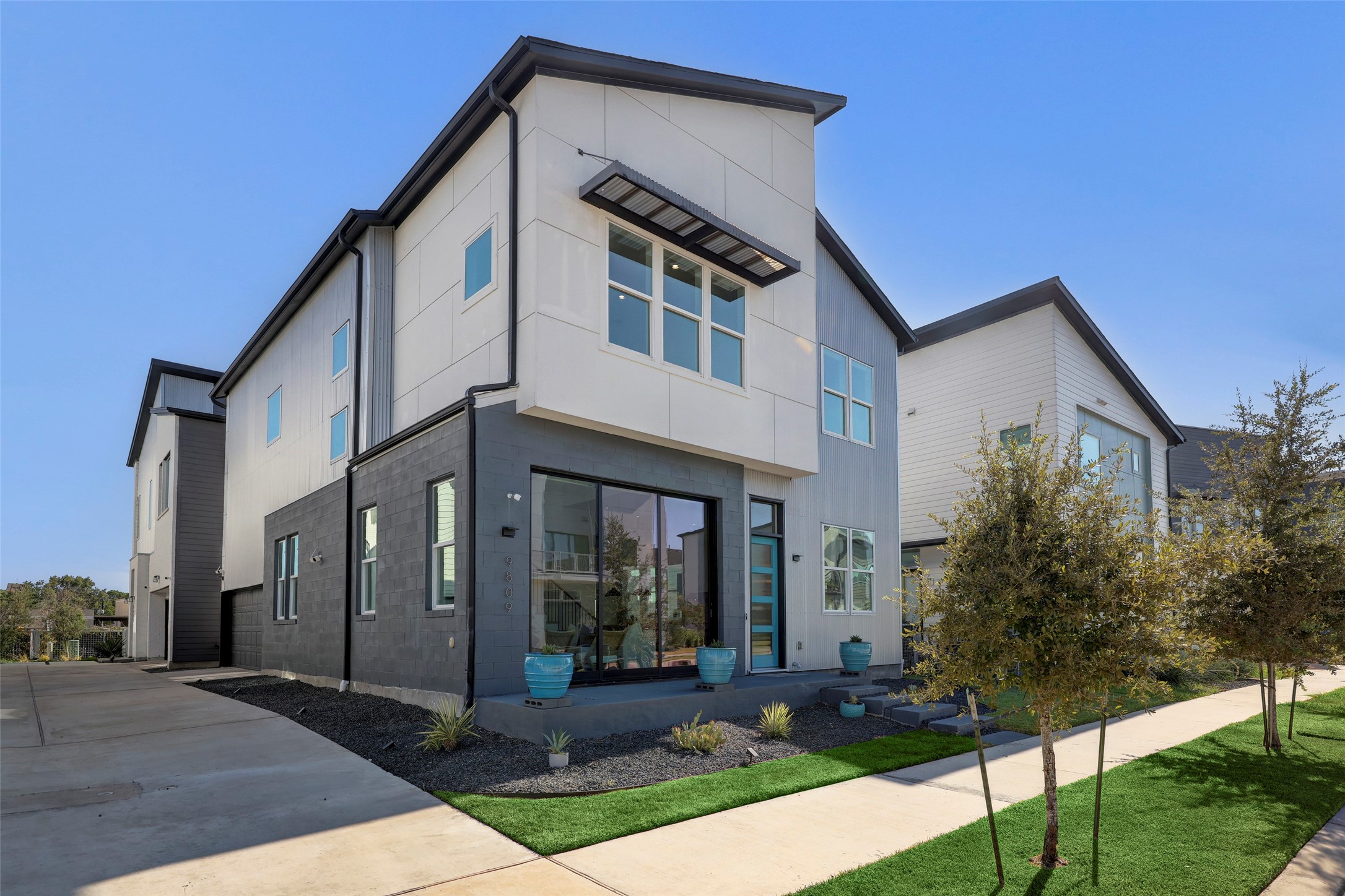 9809 Mockingbird Hill Lane Houston TX 77080