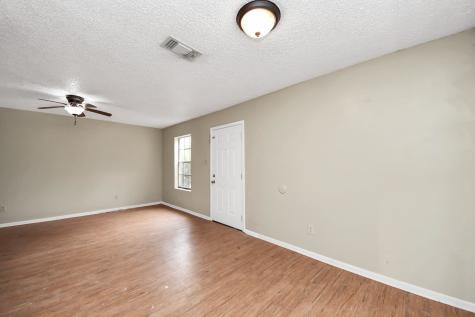 1006 Perry Street 100 Cleveland TX 77327