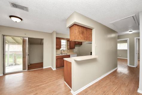 1006 Perry Street 100 Cleveland TX 77327