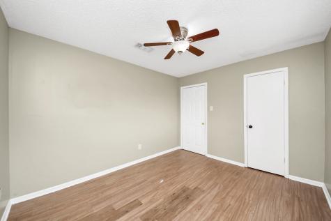 1006 Perry Street 100 Cleveland TX 77327