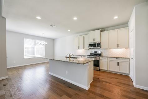 18006 Nanpu Lane Houston TX 77044