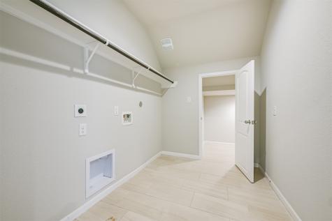 18006 Nanpu Lane Houston TX 77044