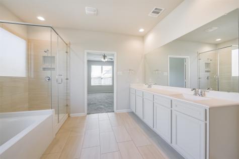18006 Nanpu Lane Houston TX 77044
