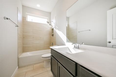 18006 Nanpu Lane Houston TX 77044