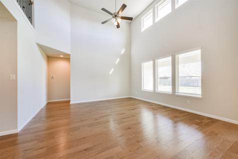 18006 Nanpu Lane Houston TX 77044