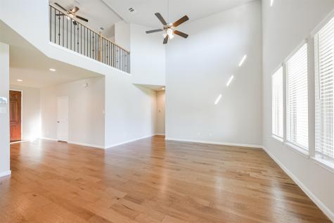 18006 Nanpu Lane Houston TX 77044