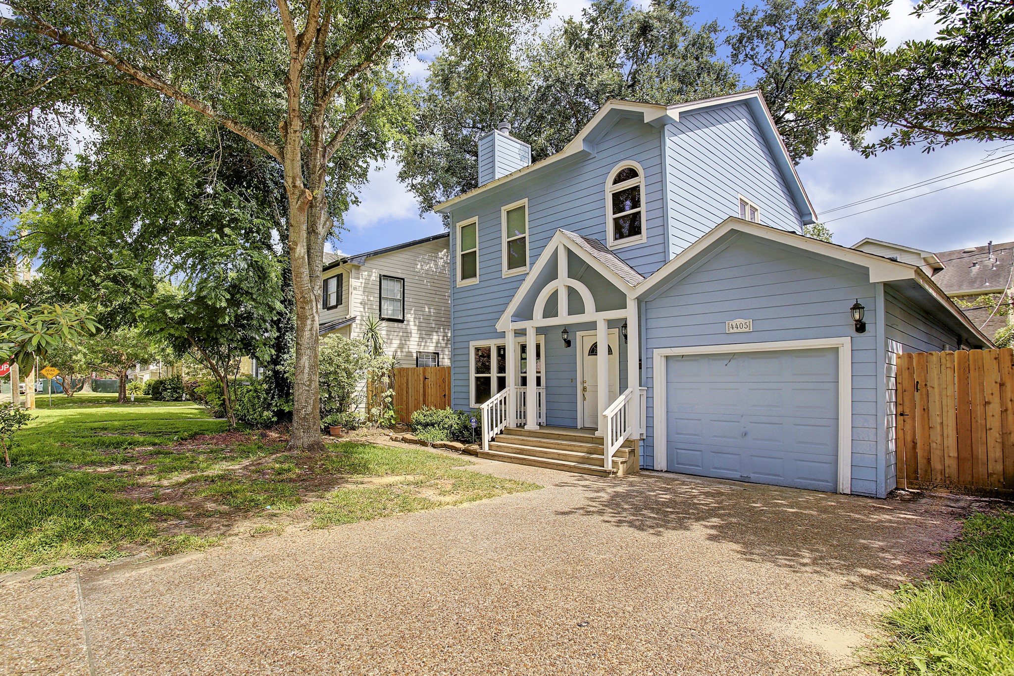 4405 Holt Street Bellaire TX 77401