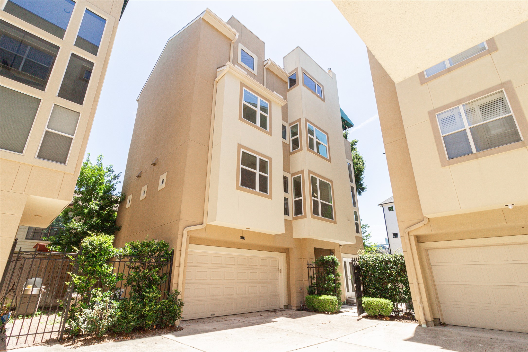 5519 Feagan Street Houston TX 77007