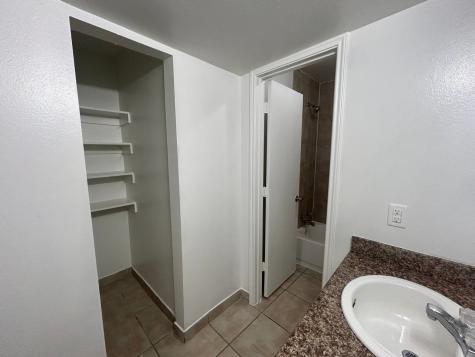 1010 S Wayside Drive 107 Houston TX 77023