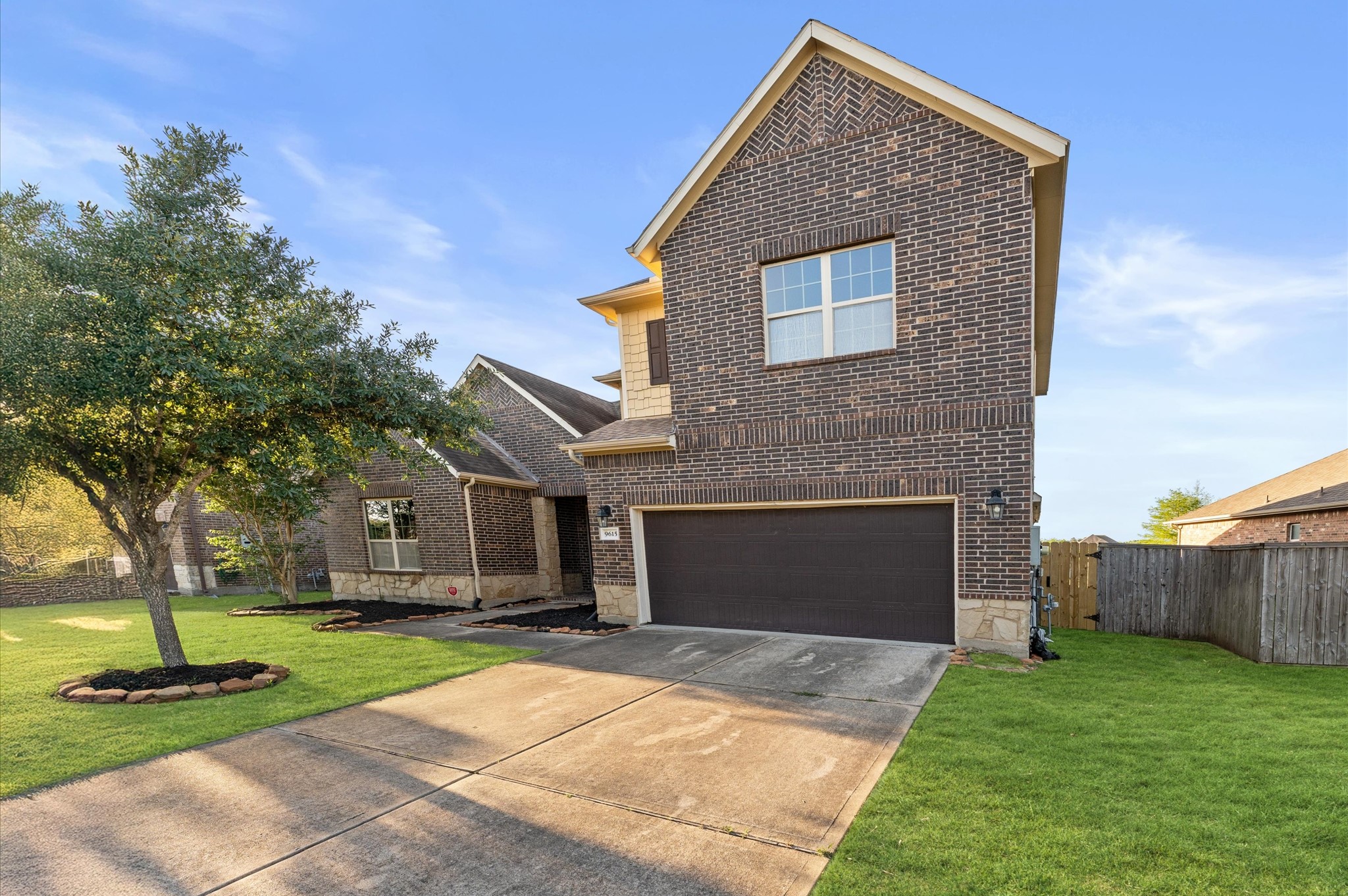 9615 Eden Ridge Lane Pearland TX 77584