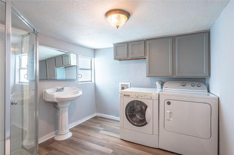 1210 56th Street Galveston TX 77551