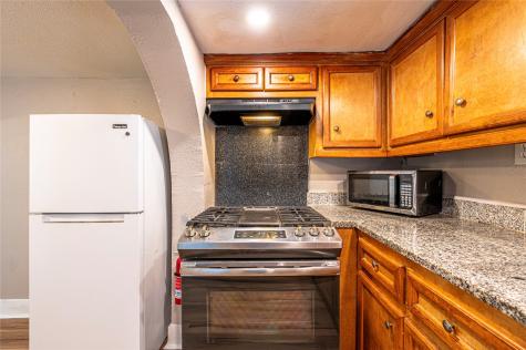 1210 56th Street Galveston TX 77551