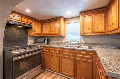 1210 56th Street Galveston TX 77551