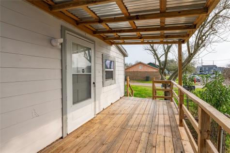 1210 56th Street Galveston TX 77551