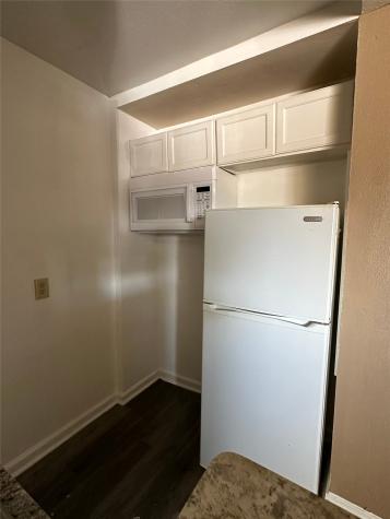 516 Holiday Drive 52 Galveston TX 77550