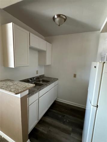 516 Holiday Drive 52 Galveston TX 77550
