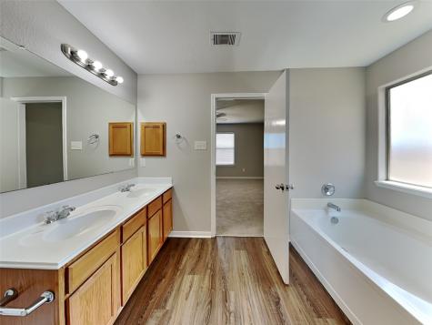 8927 Summer Valley Lane Richmond TX 77407