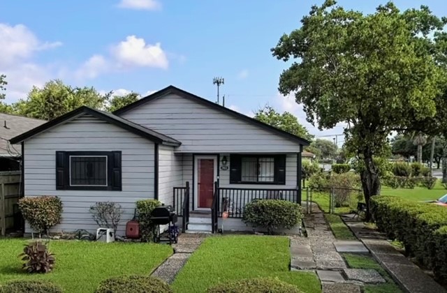 7853 Angus Street Houston TX 77028