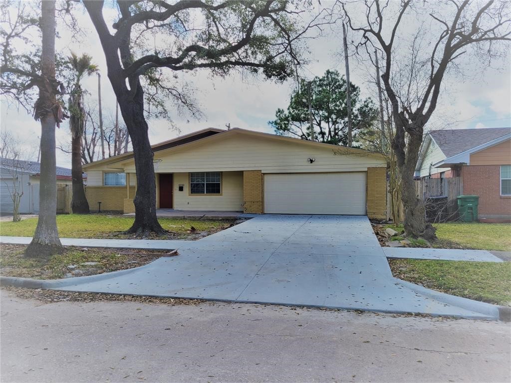 8330 Wynbrook Street Houston TX 77061