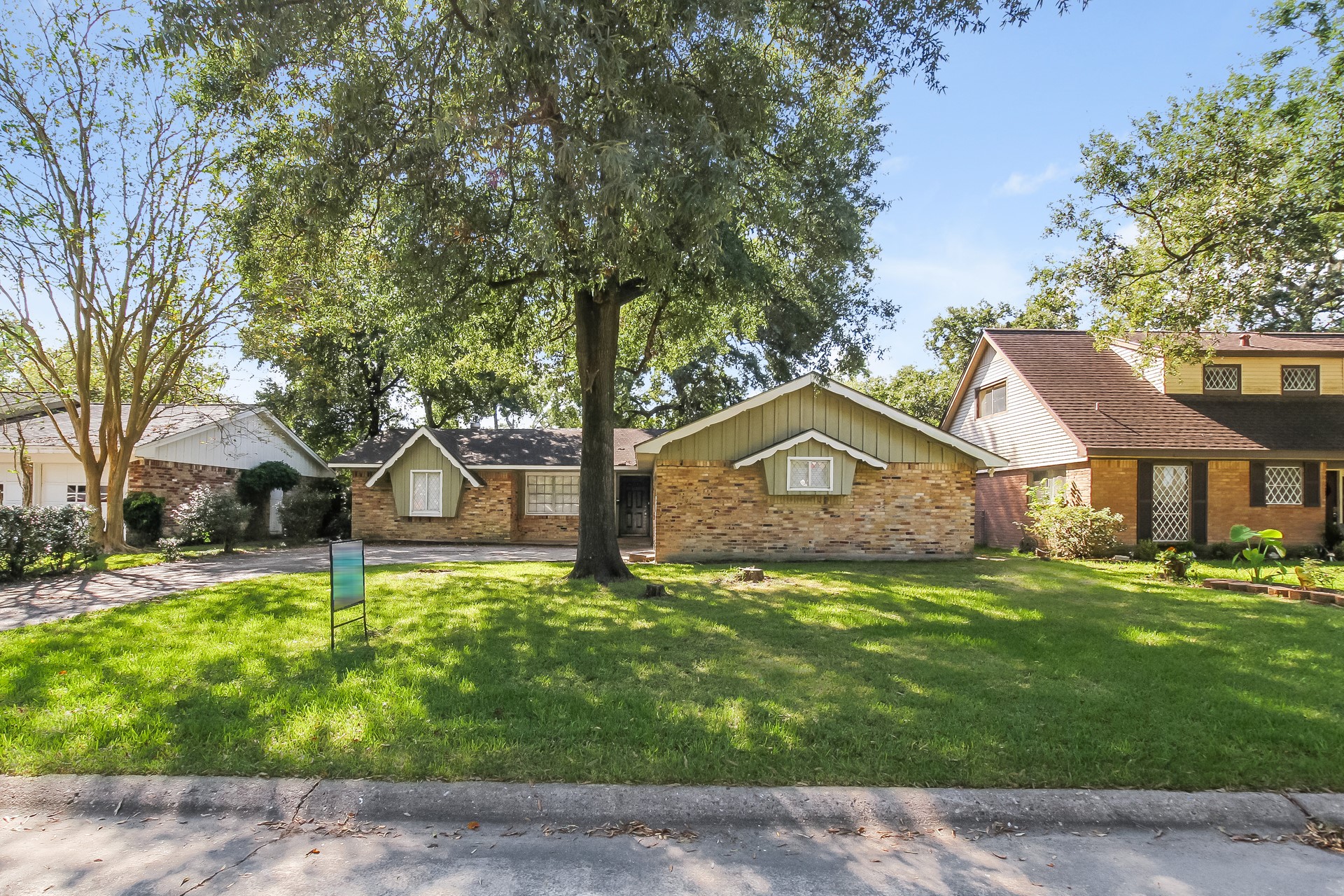 13322 Oak Leaf Lane Houston TX 77015