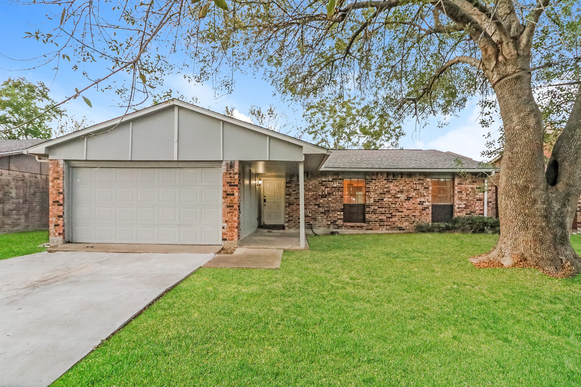 5102 Shadowridge Drive Houston TX 77053