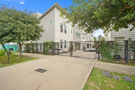 2210 Lou Ellen Lane F Houston TX 77018